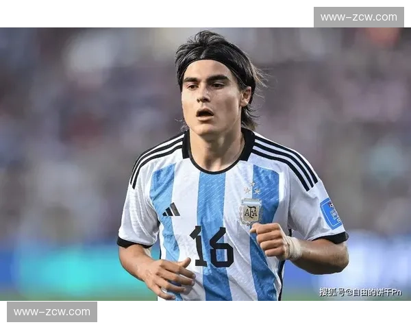 阿根廷主打4-3-3高位防线，罗梅罗伤缺考验斯卡洛尼排兵布阵